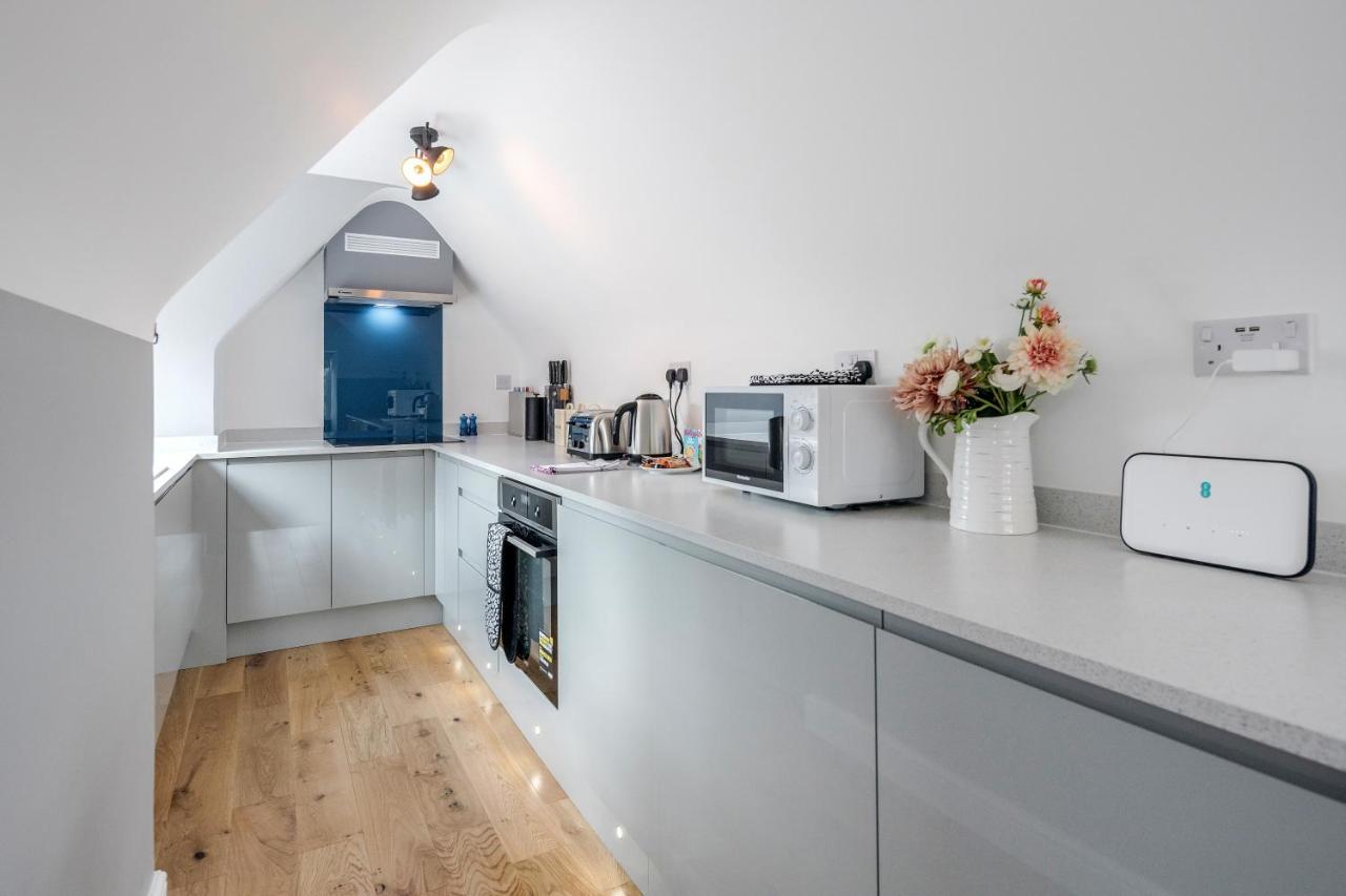The Gem Of Central Winchester - Sleeps 4 Exterior photo