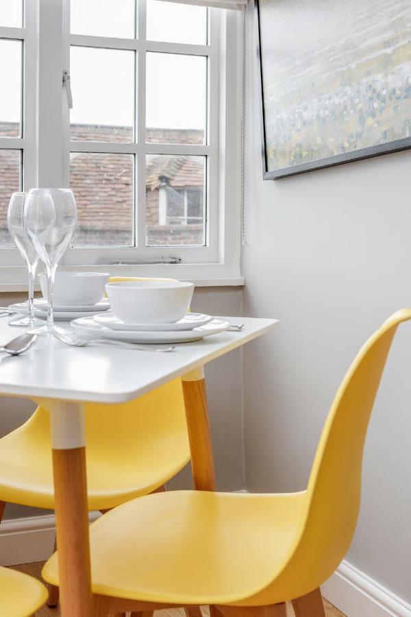 The Gem Of Central Winchester - Sleeps 4 Exterior photo